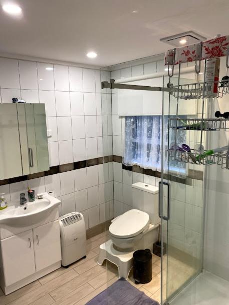 Self Contained En-Suite Private Bathroom, Private Entrance, Close To Shops & Hospital Homestay Hamilton Dış mekan fotoğraf