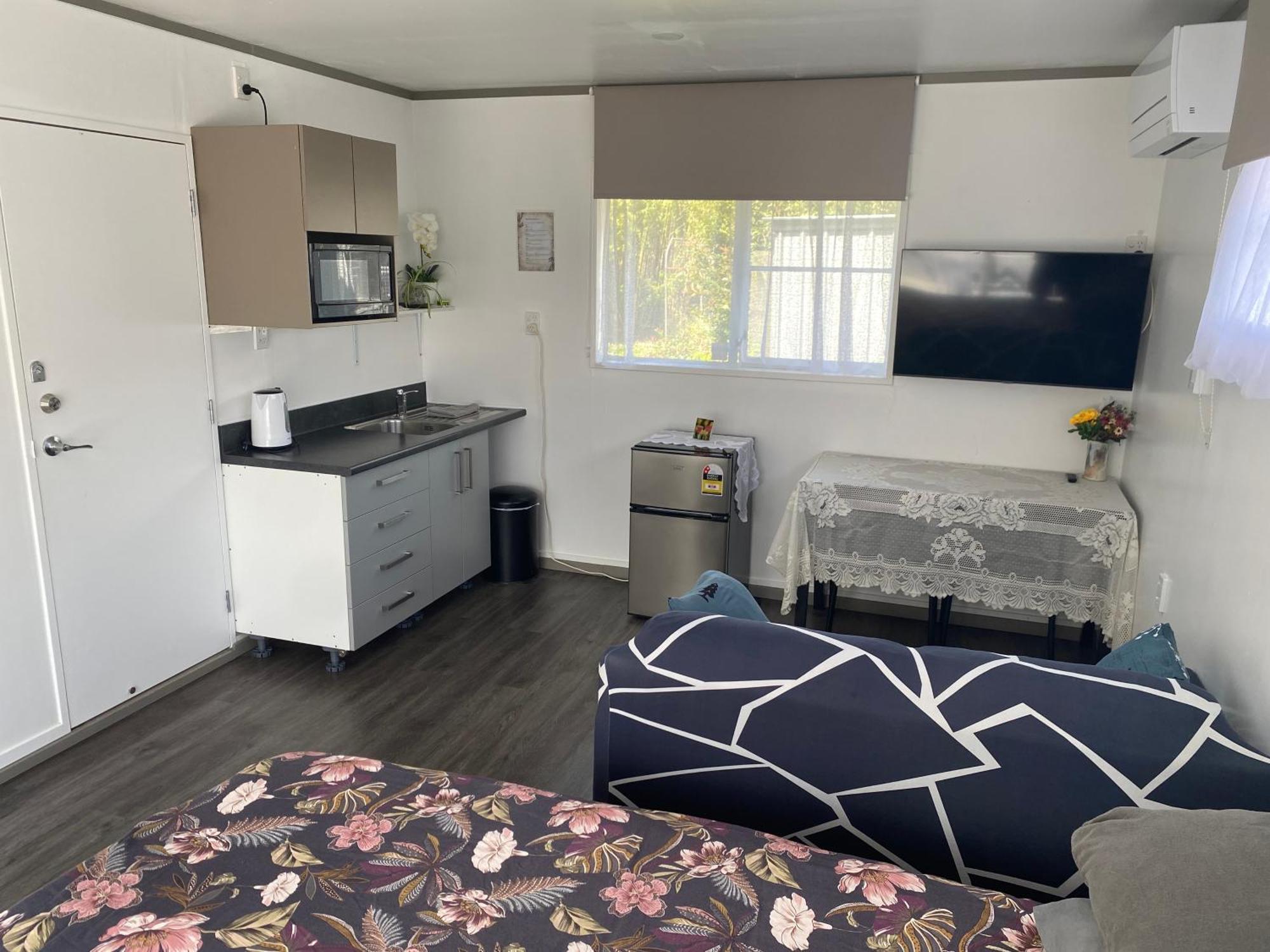Self Contained En-Suite Private Bathroom, Private Entrance, Close To Shops & Hospital Homestay Hamilton Dış mekan fotoğraf