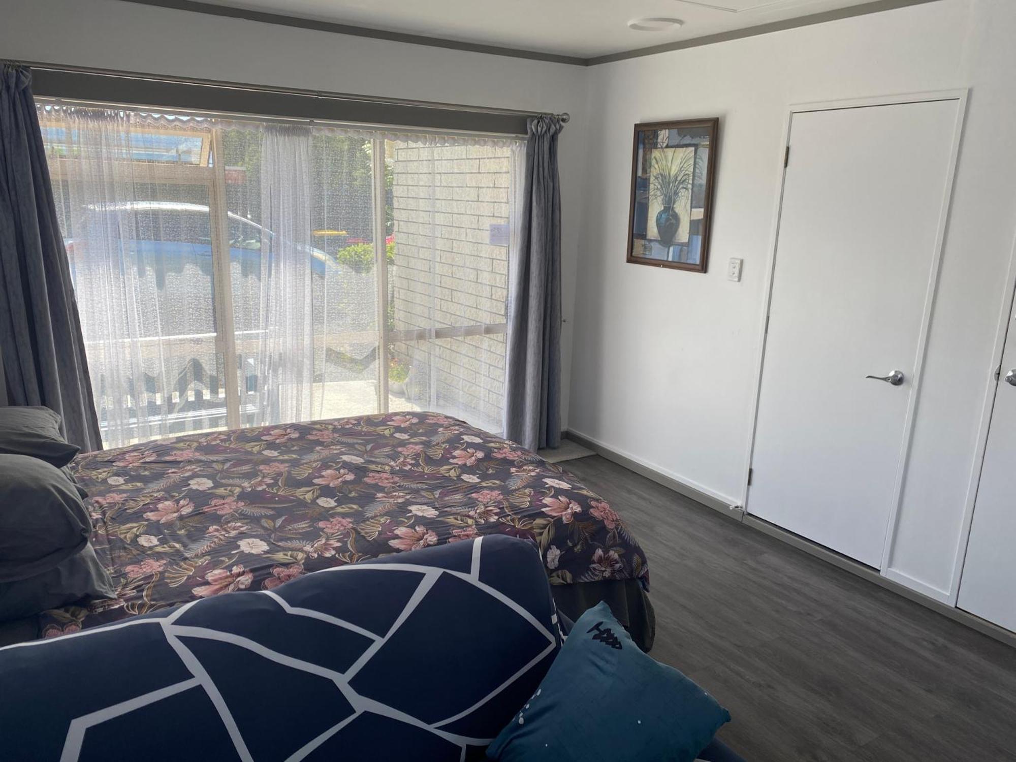 Self Contained En-Suite Private Bathroom, Private Entrance, Close To Shops & Hospital Homestay Hamilton Dış mekan fotoğraf
